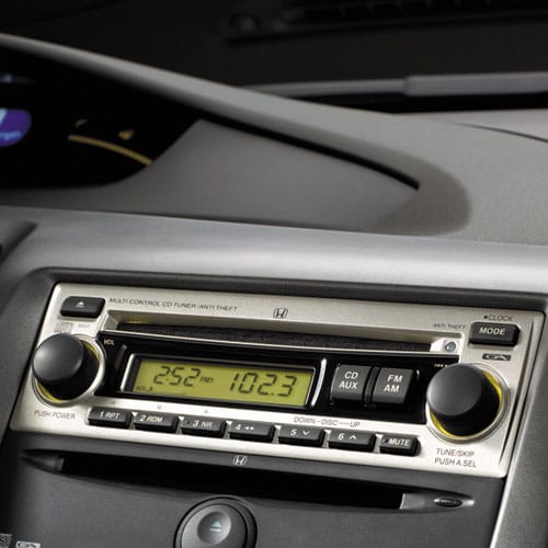 Honda AM/FM/CD Tuner (Civic, Element) 08A02-4E1-100    